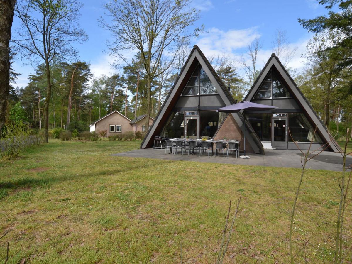 Holiday Home With Large Terrace Stramproy Экстерьер фото