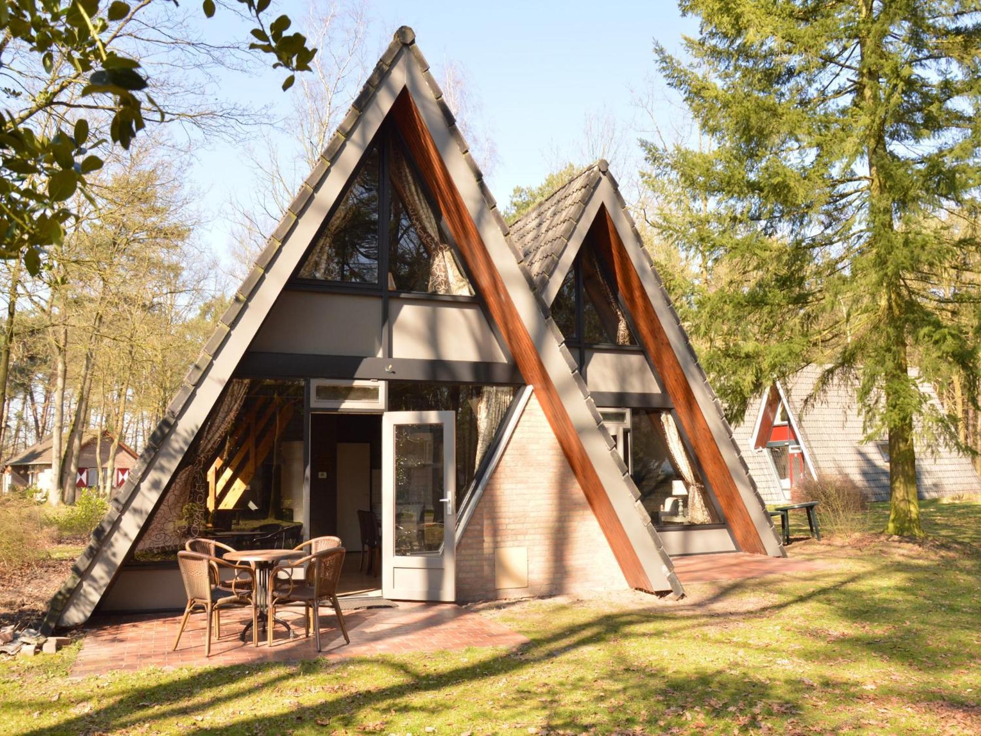 Holiday Home With Large Terrace Stramproy Экстерьер фото